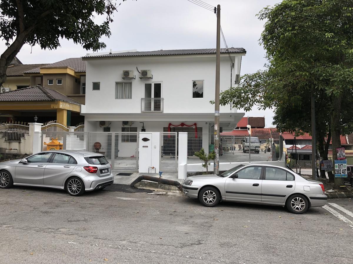 Connaught 康乐民宿 * Kuala Lumpur